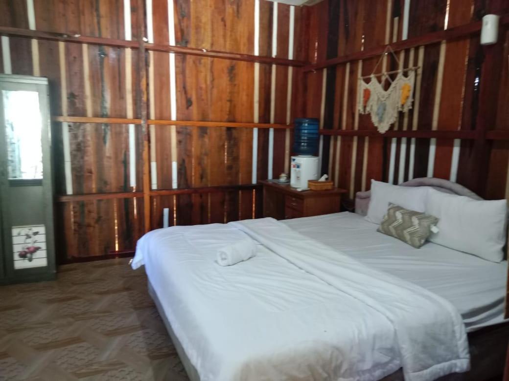 Yohana Cottage Tual Bilik gambar